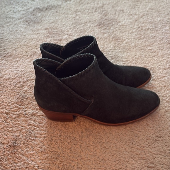 Jack Roger Booties - Picture 4 of 6